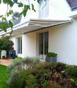 Photo-principale-Store-banne-raye-pavillon-RN.jpg
