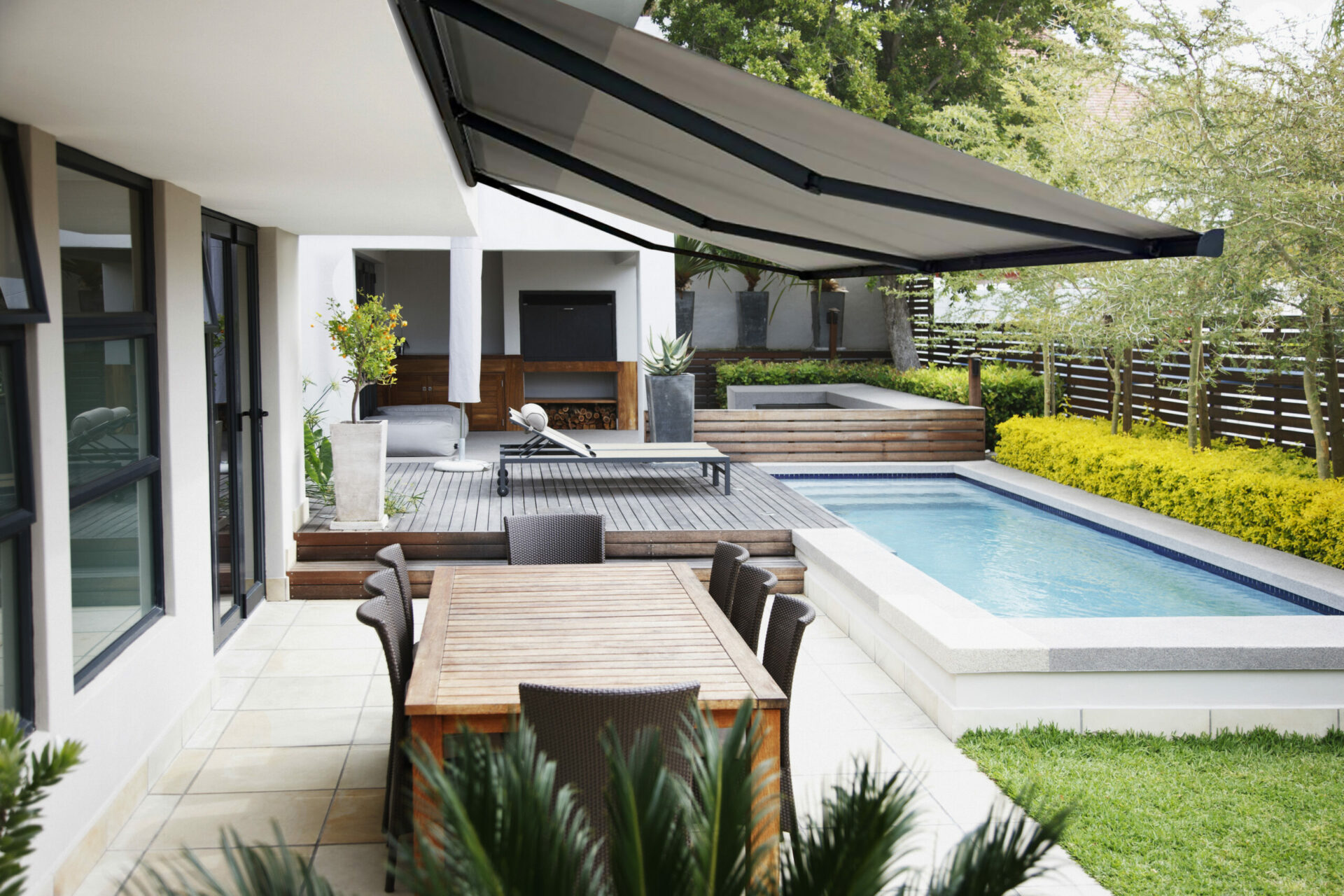 Store banne avec coffre Ulysse - sur mesure